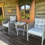 Dom wakacyjny Wiire Holiday Home & Smoke Sauna Saulepa