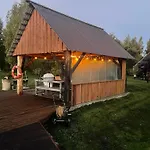 Wiire Holiday Home & Smoke Sauna * Saulepa