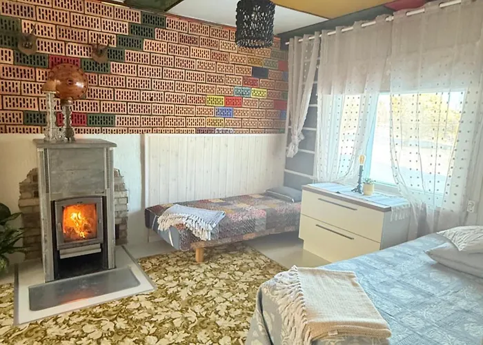 Dom wakacyjny Wiire Old Fishermans And Smoke Sauna Saulepa